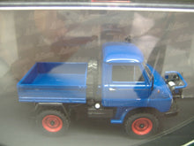 Laden Sie das Bild in den Galerie-Viewer, Schuco 03271 Mercedes-Benz Unimog 411 Pritschenwagen blau 1:43  NEU &amp; OVP