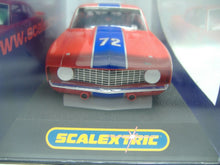 Laden Sie das Bild in den Galerie-Viewer, SCALEXTRIC C2577 Chevrolet Camaro 1969 V/J Racing No. 72 NEU &amp; OVP