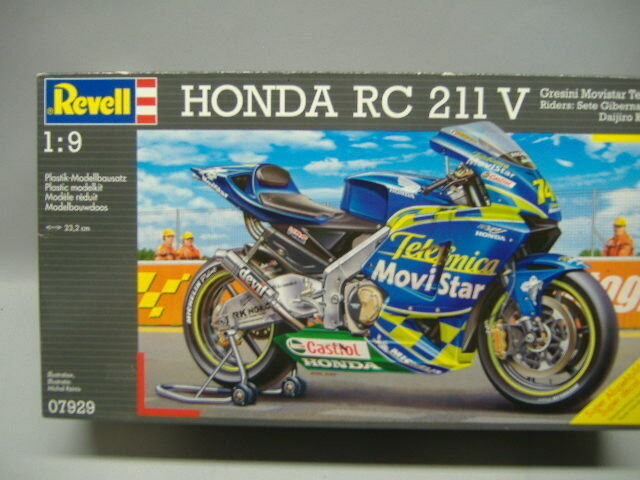 Revell 07929 Honda RC 211V  1:9 NEU OVP