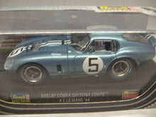 Laden Sie das Bild in den Galerie-Viewer, Revell 08351 SHELBY Cobra Daytona Coupe #5 SLOTCAR ANALOG 1:32 NEU &amp; OVP