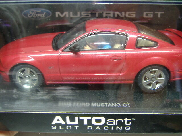 AutoArt 13052 analoges Slotcar Ford Mustang 2005 GT 1:32 NEU & OVP