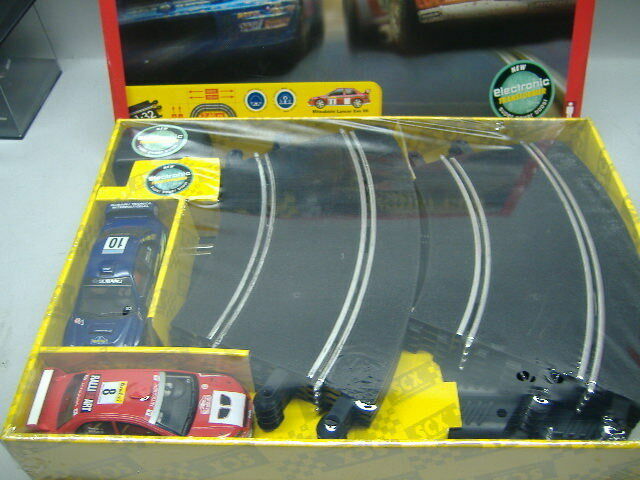 SCX 80590 Starter Set JUNIOR CUP 1:32 Scale Racing System NEU & OVP ...