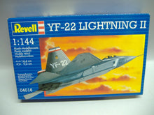Laden Sie das Bild in den Galerie-Viewer, Revell  04016 YF/22 Lightning II,04028 MiG 1.44 MFI 1:144 Neu &amp; OVP