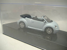 Laden Sie das Bild in den Galerie-Viewer, Auto Art 59752 VW New Beetle Cabriolet 2003 1:43  Neu &amp;  Ovp