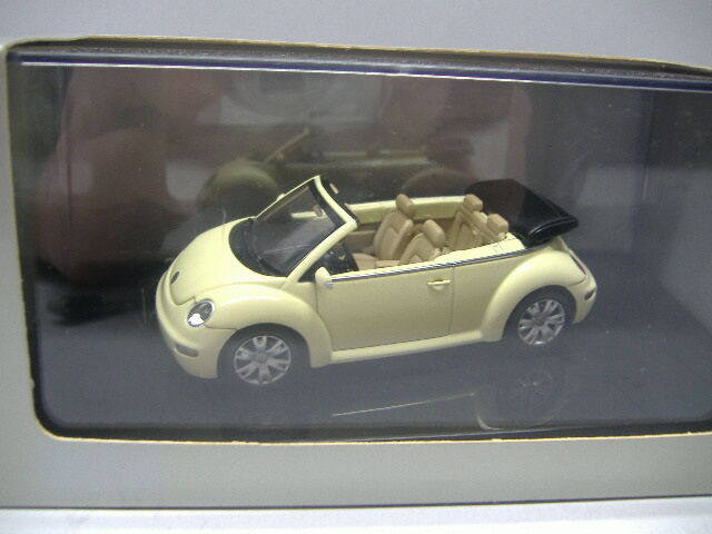 Auto Art 59754 Standmodell  VW New Beetle Cabriolet 1:43 Neu & OVP