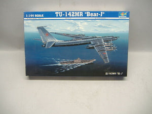 Trumpeter 03905 TU-142MR "Bear J" 142 MR 1:144  Neu & Ovp