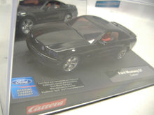Laden Sie das Bild in den Galerie-Viewer, Carrera Evolution 27133 Ford Mustang GT Custom schwarz m. Beleucht. 1:32 NEU OVP
