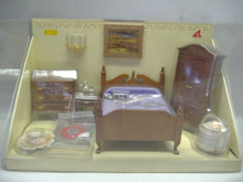 Laden Sie das Bild in den Galerie-Viewer, ARTESANIA LATINA 1:12  Modell -Schlafzimmer  Complements Collections NEU &amp; OVP