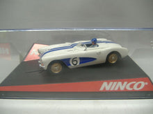 Laden Sie das Bild in den Galerie-Viewer, NINCO 50347 &quot;Corvette Class C SEBRING 56&quot;  Slotcar 1:32  NEU &amp; OVP