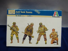 Laden Sie das Bild in den Galerie-Viewer, Italeri  6131 2 x Anti Tank Teams WWII 1:72 Neu &amp; Ovp