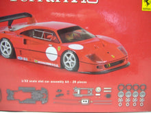 Laden Sie das Bild in den Galerie-Viewer, Slot.it  KF02Z  Ferrari F40 1:32 slot car assembly white kit analog NEU &amp; OVP