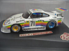 Laden Sie das Bild in den Galerie-Viewer, Racer Slot Cars 068-RCR 33 Porsche 935 K3 No. 17 Neu &amp; OVP
